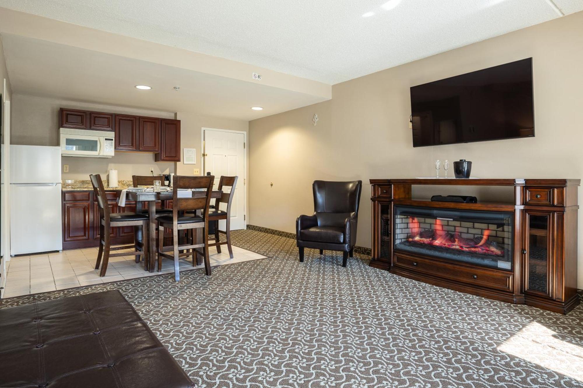 D. Hotel Suites & Spa Holyoke Luaran gambar