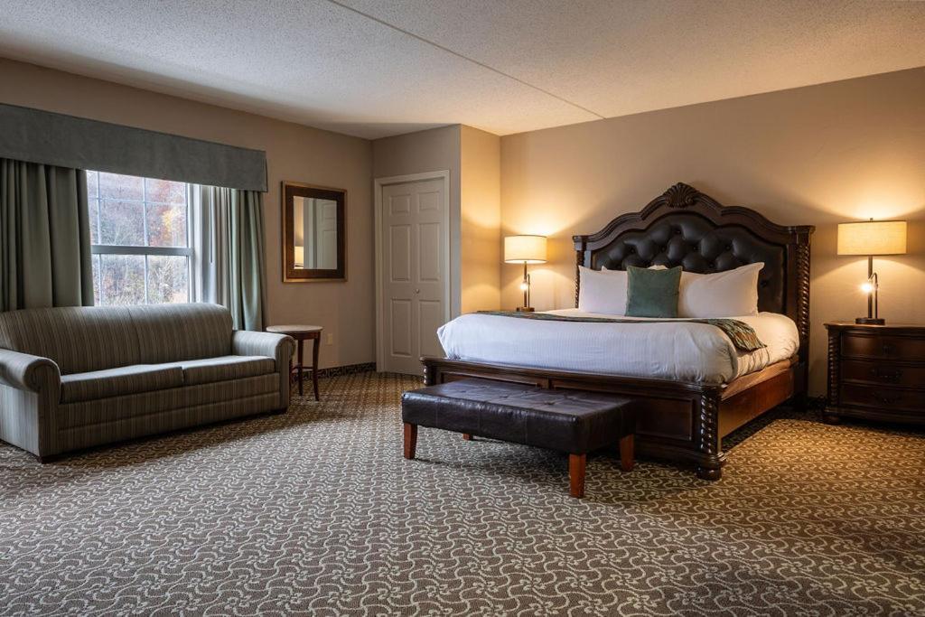 D. Hotel Suites & Spa Holyoke Luaran gambar