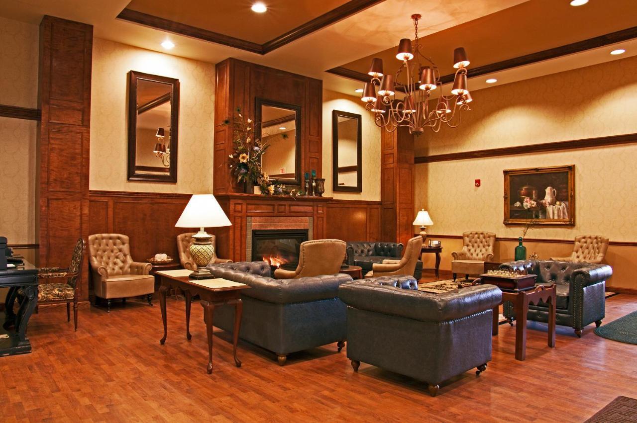 D. Hotel Suites & Spa Holyoke Luaran gambar